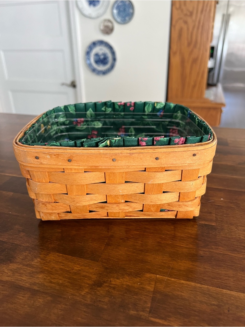 Longaberger, Berry Basket, Emerald Vines Fabric Liner, 2002